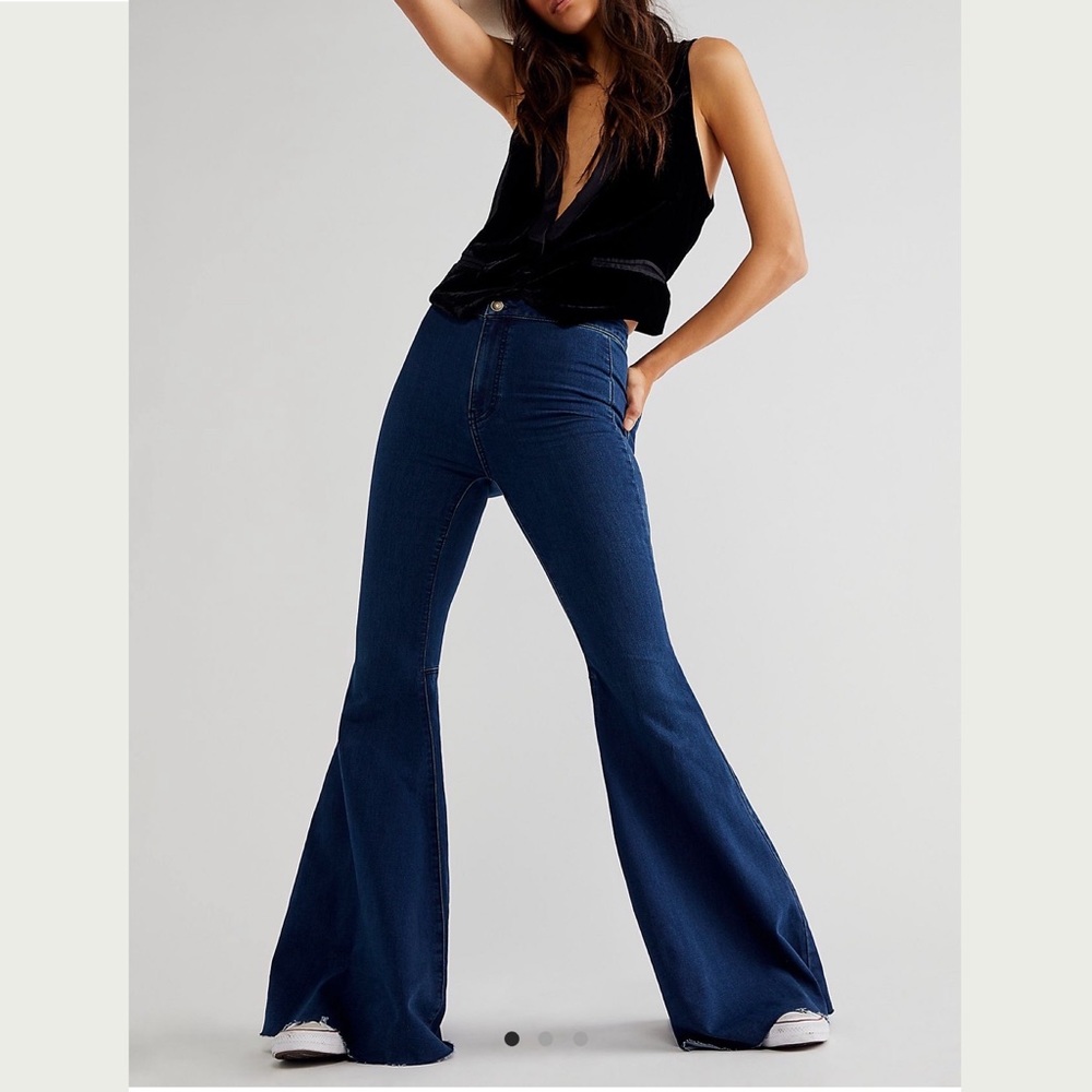 Free People Just Float On Flare Jeans in Rich Blue Sz 29